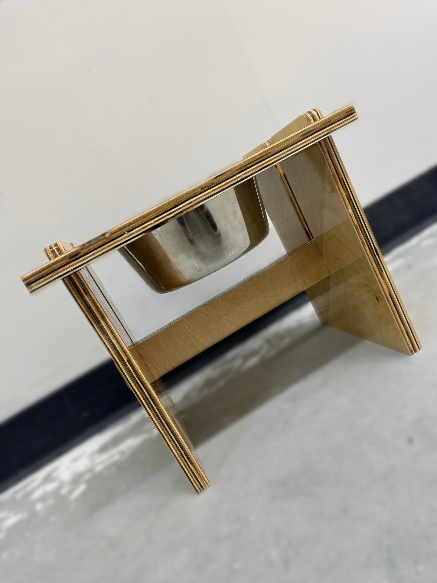 Single Bowl Stand